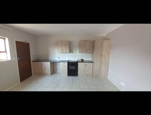3 BEDROOM APARTMENT FOR SALE IN KENLEAF